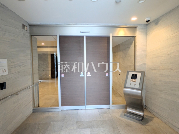 エントランス　【グランデ・プレミアムビスタ野嵩EAST】