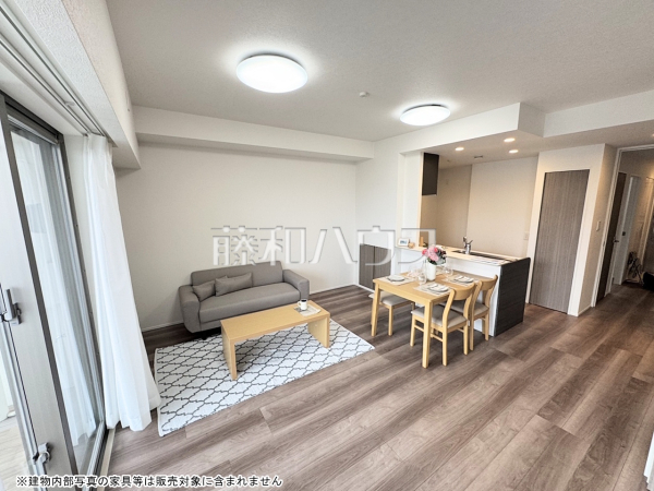 リビング　【ブランシエラ那覇曙プレミスト】