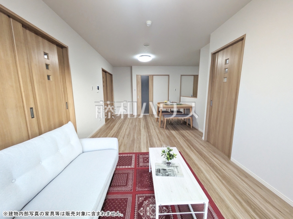 リビング　【ウィングシャトー那覇オーシャンビュー】