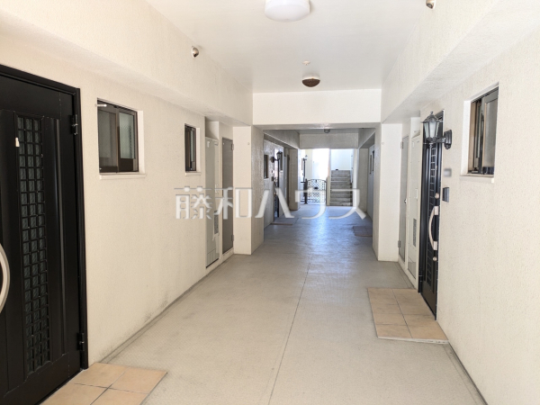 外廊下　【ウィングシャトー那覇オーシャンビュー】