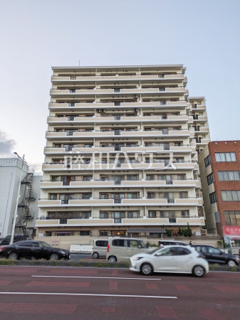 外観　【ウィングシャトー那覇オーシャンビュー】