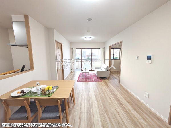 リビング　【ウィングシャトー那覇オーシャンビュー】