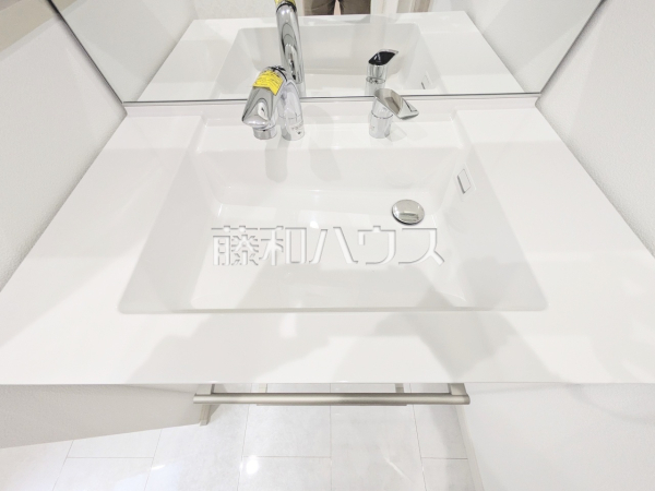 C号棟　洗面室　【中野区沼袋２丁目】