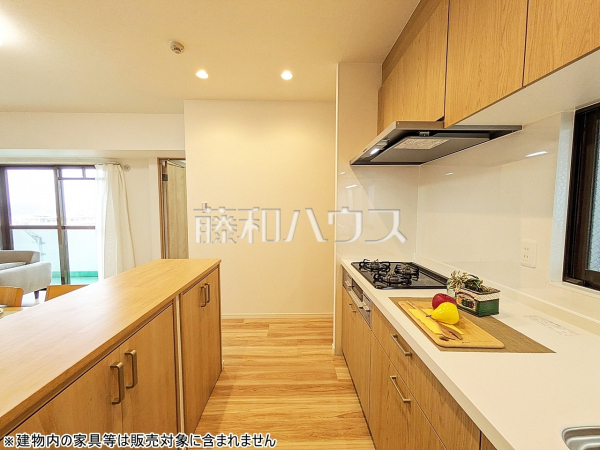 キッチン　【コートヴィレッジ那覇】