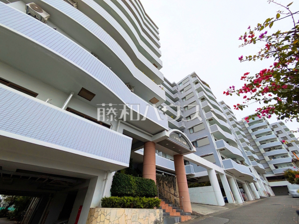 外観　【コートヴィレッジ那覇】