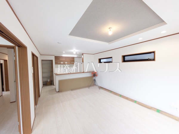 2号棟　リビング　【うるま市前原】