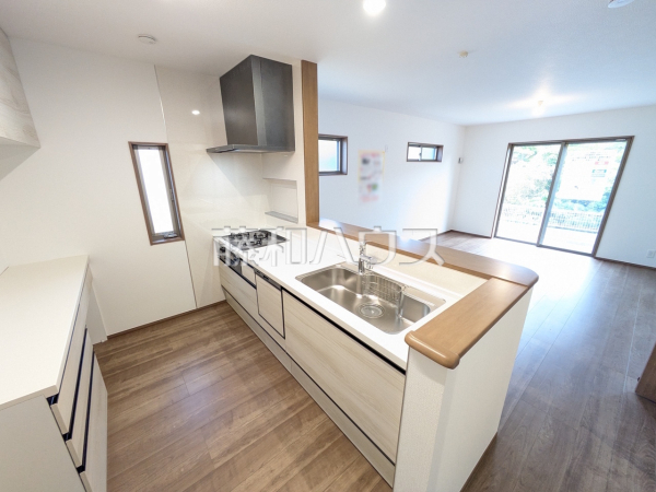 3号棟　キッチン　【うるま市前原】