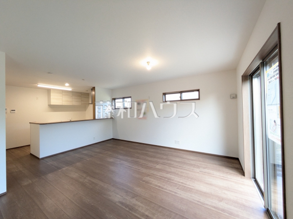 3号棟　リビング　【うるま市前原】