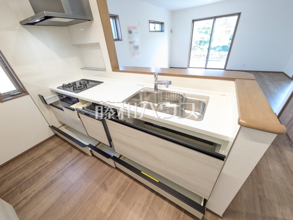 3号棟　システムキッチン　【うるま市前原】