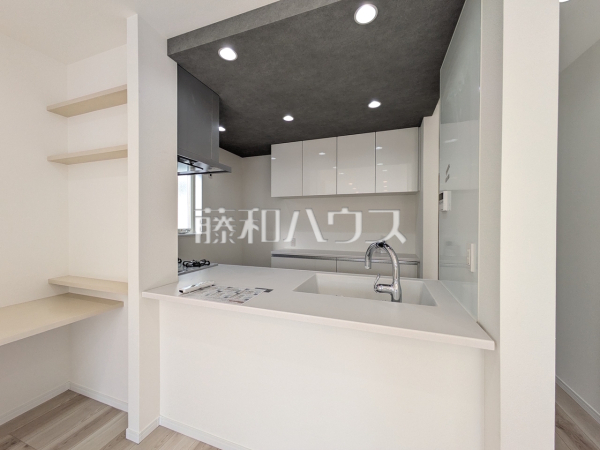 キッチン　【練馬区桜台４丁目】