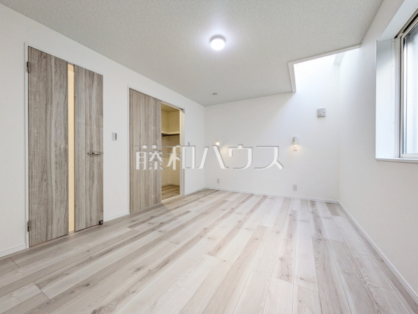 居室　【練馬区桜台４丁目】