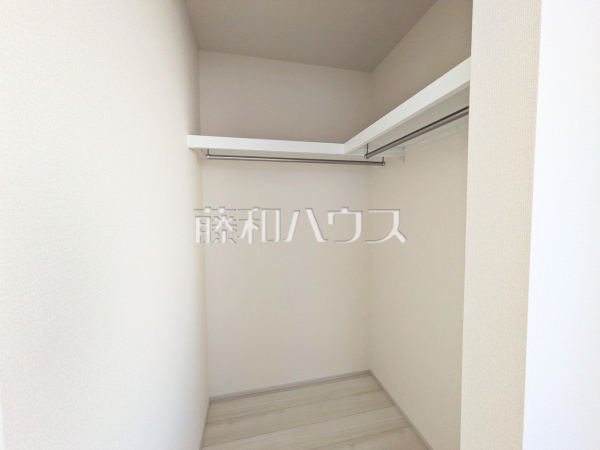 1号棟　ウォークインクローゼット　【福岡市東区美和台３丁目】