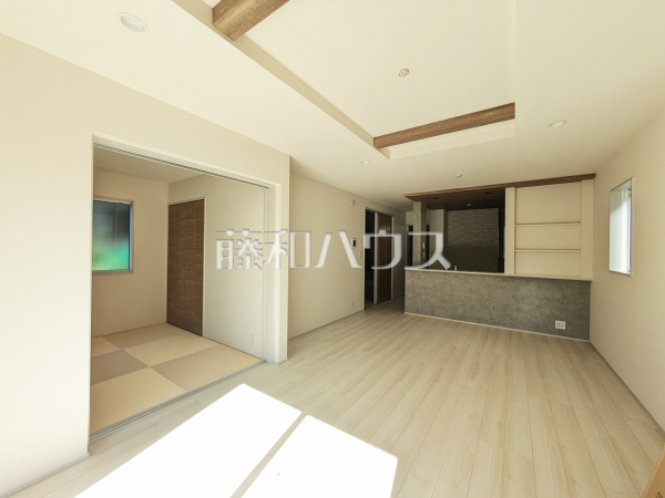 1号棟　リビング　【福岡市東区美和台３丁目】