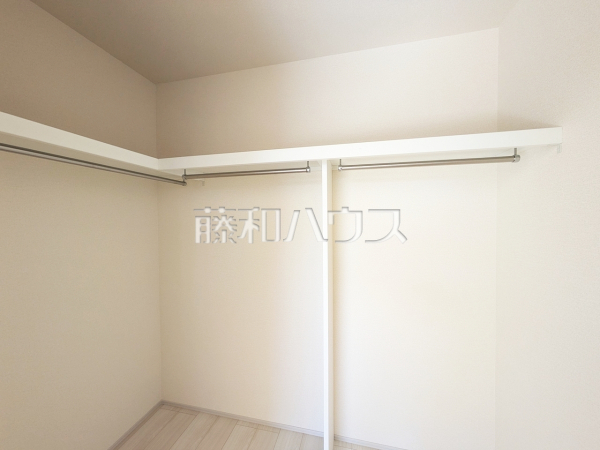 1号棟　ウォークインクローゼット　【福岡市東区美和台３丁目】