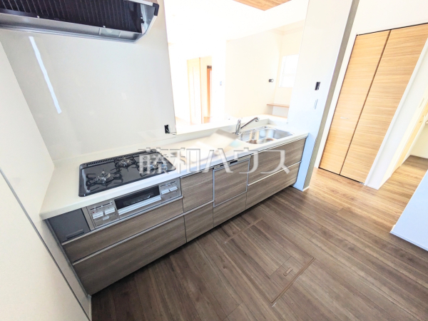 2号棟　キッチン　【福岡市東区美和台３丁目】