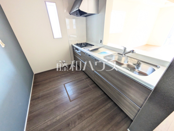 2号棟　キッチン　【福岡市東区美和台３丁目】