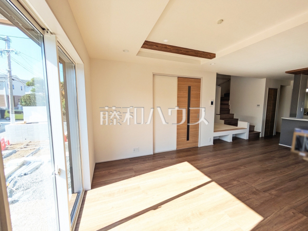 2号棟　リビング　【福岡市東区美和台３丁目】