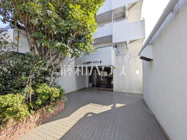 エントランス　【いづみハイツ芦花公園】