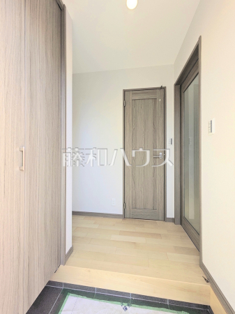 玄関　【東大和市高木３丁目】