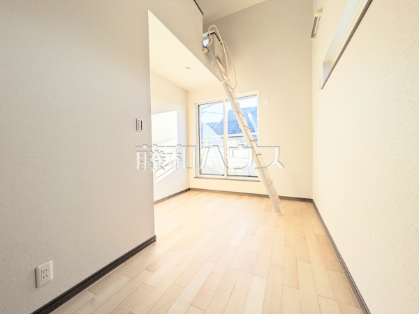 居室　【東大和市高木３丁目】