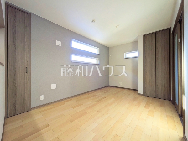 リビング　【東大和市高木３丁目】