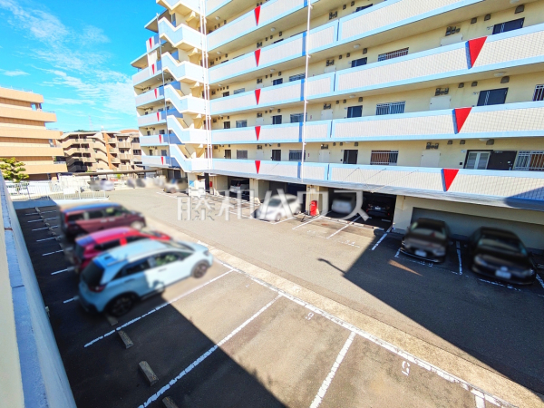 駐車場　【ロワールマンション青葉WEST棟】