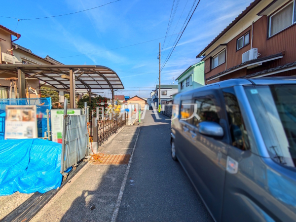 接道状況および現場風景 【北名古屋市高田寺出口】 接道状況および現場風景 【北名古屋市高田寺出口】