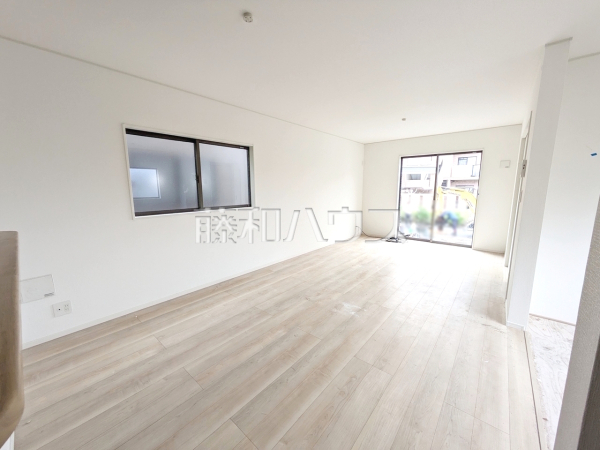 1号棟　リビング　【福岡市城南区干隈１丁目】