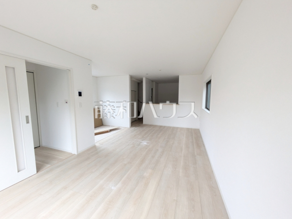 1号棟　リビング　【福岡市城南区干隈１丁目】