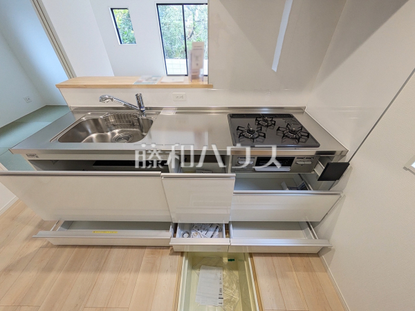 2号棟　キッチン収納・床下収納　【福岡市城南区干隈１丁目】