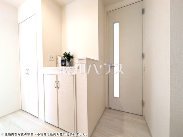 玄関　【東村山市秋津町２丁目】