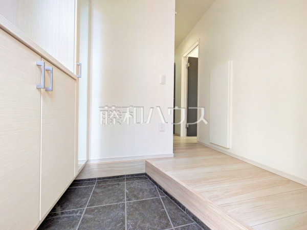 玄関【所沢市大字北秋津】