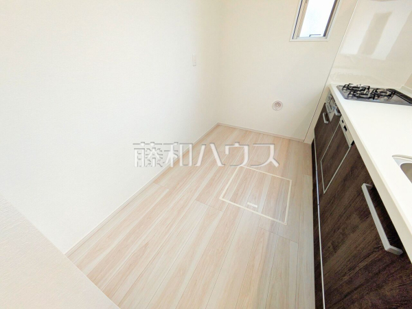 キッチン　【所沢市大字北秋津】