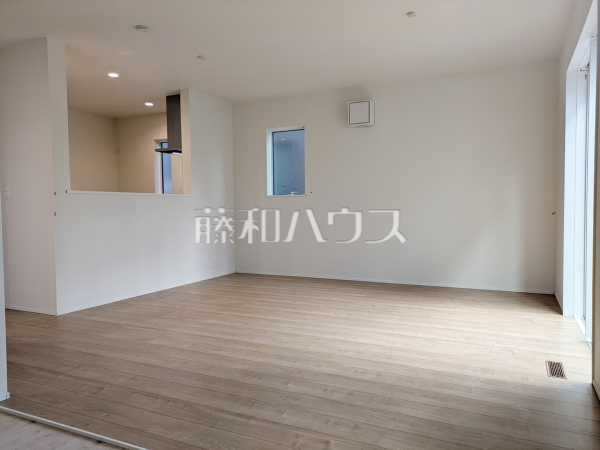 3号棟　リビング　【朝霞市根岸台７丁目】