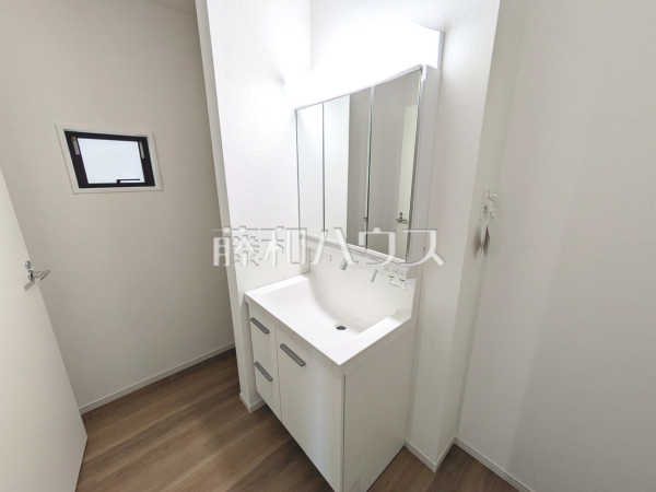 洗面室　【福岡市西区愛宕浜４丁目】