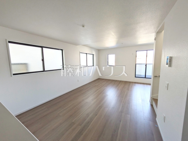 2号棟　リビング　【福岡市西区愛宕浜４丁目】