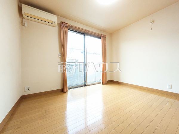 居室　【東久留米市下里３丁目】