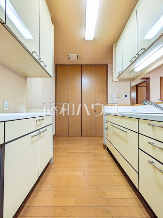 キッチン　【東久留米市下里３丁目】