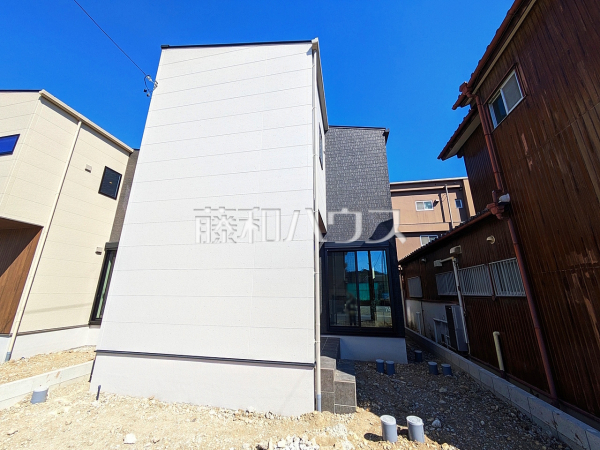 1号棟　外観　【小牧市小牧１丁目】