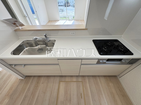 5号棟　キッチン　【南城市玉城字前川】