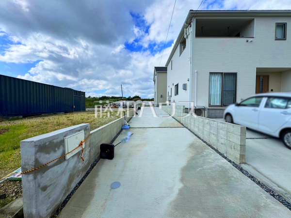 5号棟　カースペース　【南城市玉城字前川】