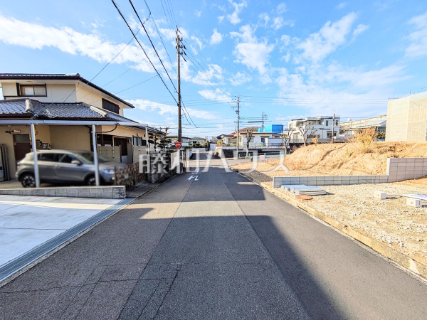 接道状況および現場風景　【春日井市高森台７丁目】