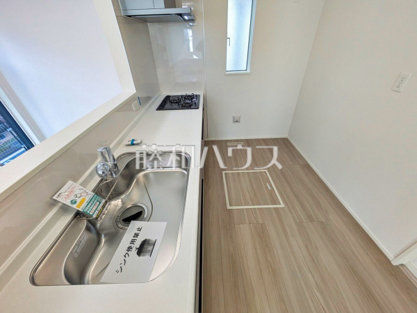 キッチン　【西東京市中町５丁目】