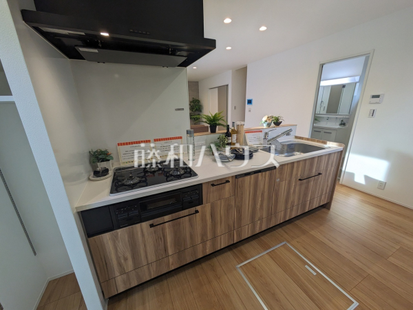 2号棟　キッチン　【北名古屋市鹿田西赤土】