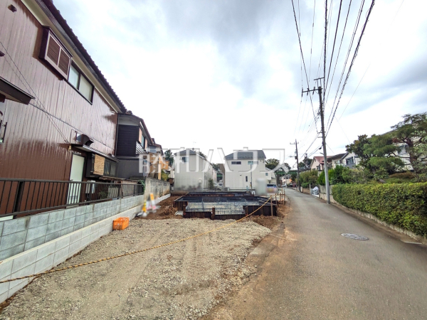 接道状況および現場風景　【東村山市多摩湖町３丁目】