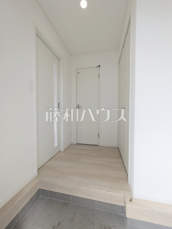 玄関ホール　【東大和市清水４丁目】