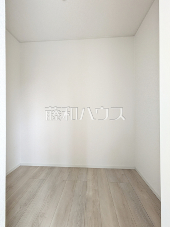 ウォークインクローゼット　【東大和市清水４丁目】