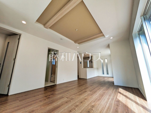 3号棟　リビング　【東村山市秋津町４丁目】