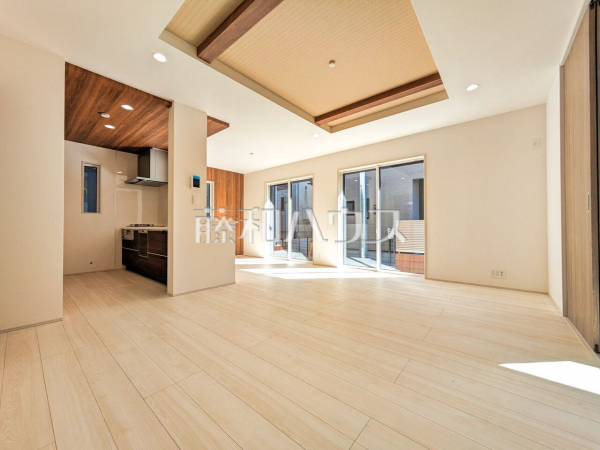 4号棟　リビング　【東村山市秋津町４丁目】