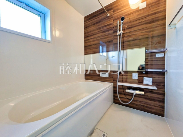 4号棟　浴室　【東村山市秋津町４丁目】